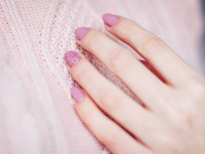 6 Beauty Tips for Beautiful Hands & Strong Nails