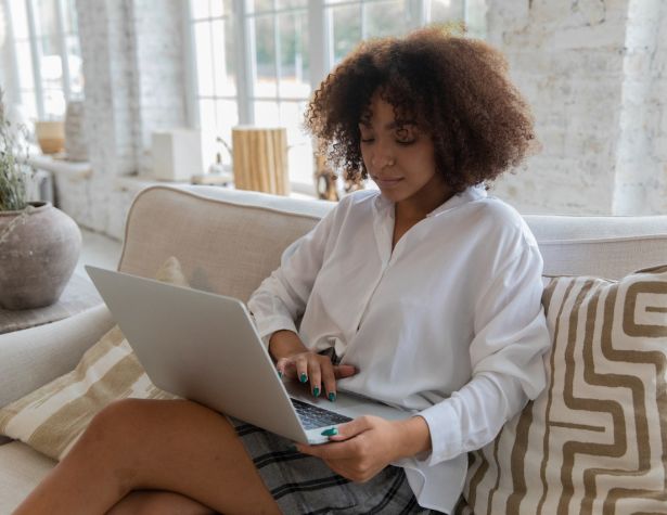 Best 5 White Work Shirts for Women