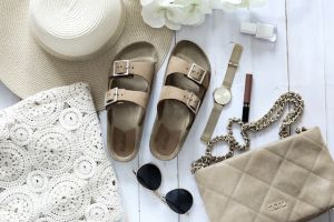 Must-Have Women's Flat Sandals At DSW For Your Summer Wardrobe