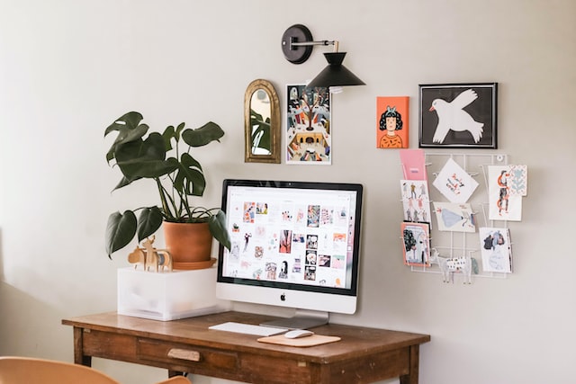 6 Essential Products For The Perfect Home Workspace